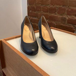 Geox Respira Navy Pumps - Size 38 (US 8)